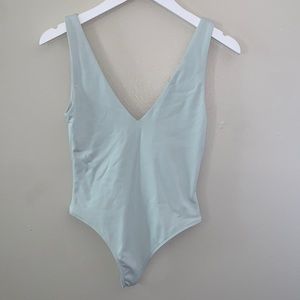 Aritizia Babaton Contour V-Neck Bodysuit